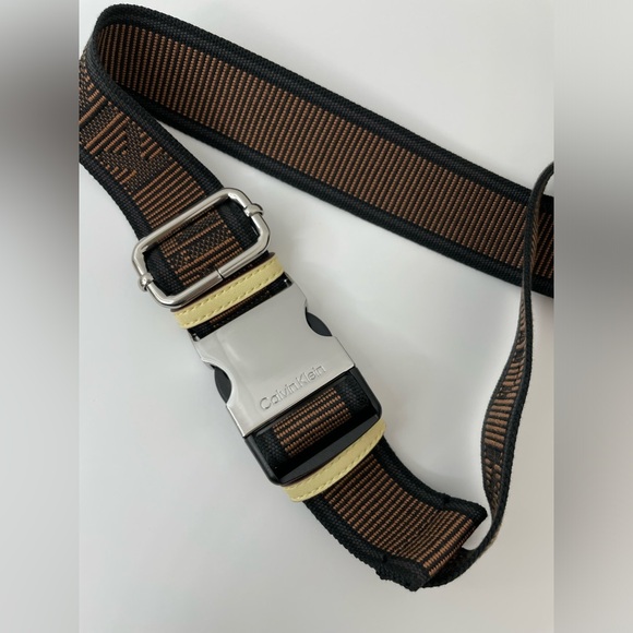 Calvin Klein Millie Crossbody - Picture 2 of 6